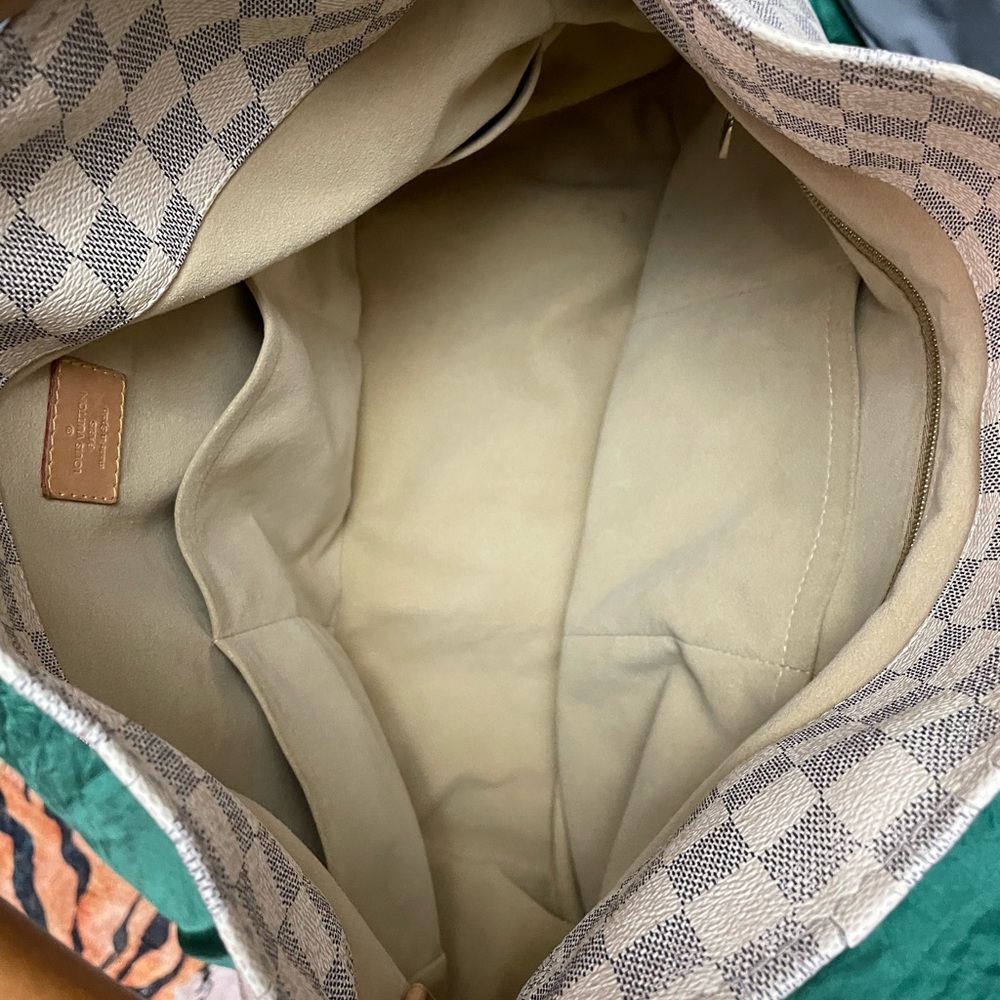Authentic Louis Vuitton Damier Azur MM Artsy Shoulder Bag - Picture 7 of 13